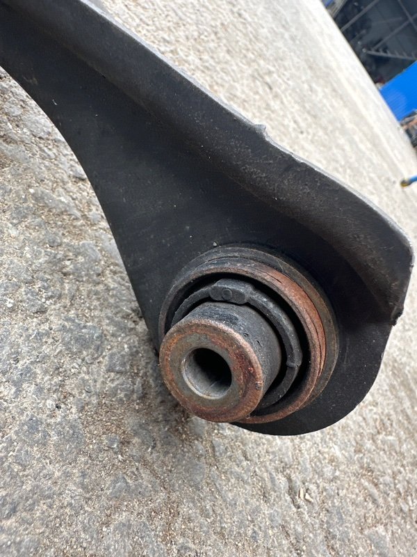 Рычаг Honda ACCORD CW2 K24A 2010 передний левый (б/у) Рычаг Honda ACCORD CW2 K24A 2010 передний левый (б/у)