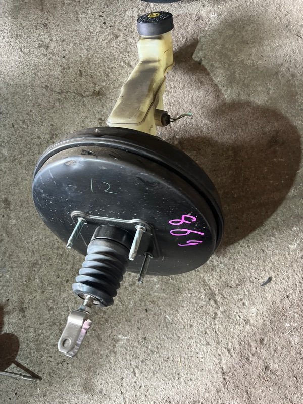 Главный тормозной цилиндр Toyota Camry ACV40 2AZFE 2007 (б/у) Главный тормозной цилиндр Toyota Camry ACV40 2AZFE 2007 (б/у)