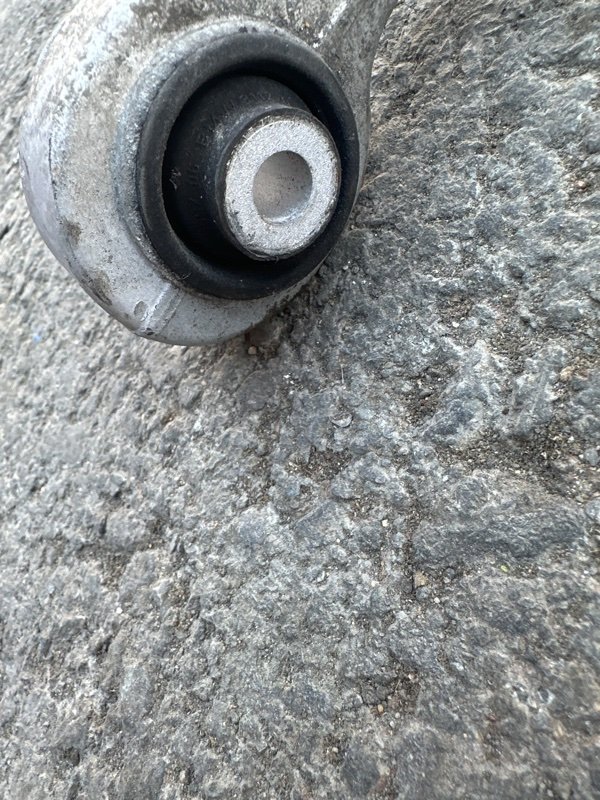 Рычаг BMW x5 E70 M57D30A 2012 передний правый (б/у) Рычаг BMW x5 E70 M57D30A 2012 передний правый (б/у)