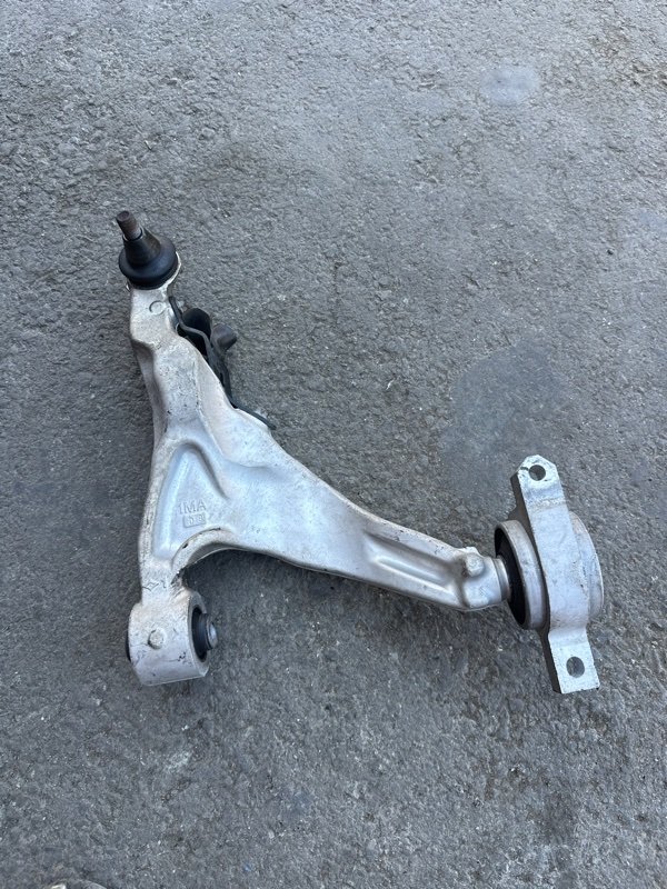 Рычаг Nissan fuga KY51 VQ37VHR 2009 передний левый (б/у) Рычаг Nissan fuga KY51 VQ37VHR 2009 передний левый (б/у)