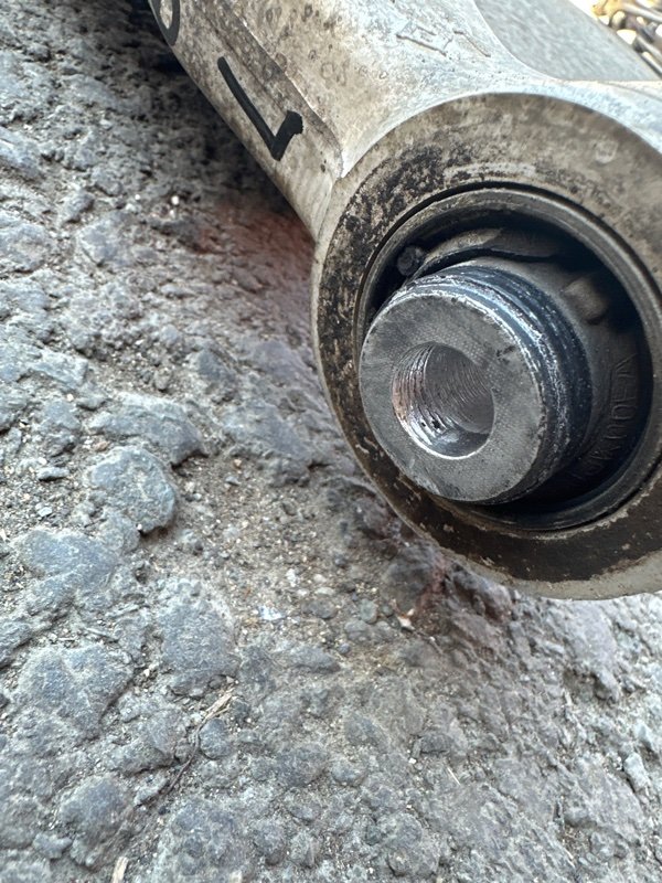 Рычаг Nissan fuga KY51 VQ37VHR 2010 передний левый (б/у) Рычаг Nissan fuga KY51 VQ37VHR 2010 передний левый (б/у)