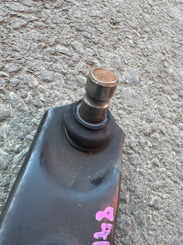 Рычаг Mazda Cx7 ER3P L3VDT 2007 передний левый (б/у) Рычаг Mazda Cx7 ER3P L3VDT 2007 передний левый (б/у)