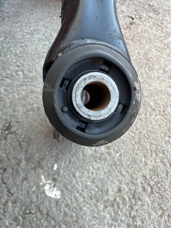 Рычаг Mazda Cx7 ER3P L3VDT 2007 передний левый (б/у) Рычаг Mazda Cx7 ER3P L3VDT 2007 передний левый (б/у)