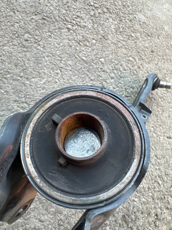 Рычаг Mazda Cx7 ER3P L3VDT 2007 передний левый (б/у) Рычаг Mazda Cx7 ER3P L3VDT 2007 передний левый (б/у)