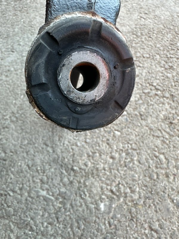 Рычаг Honda ACCORD CW2 K24A 2010 передний правый (б/у) Рычаг Honda ACCORD CW2 K24A 2010 передний правый (б/у)