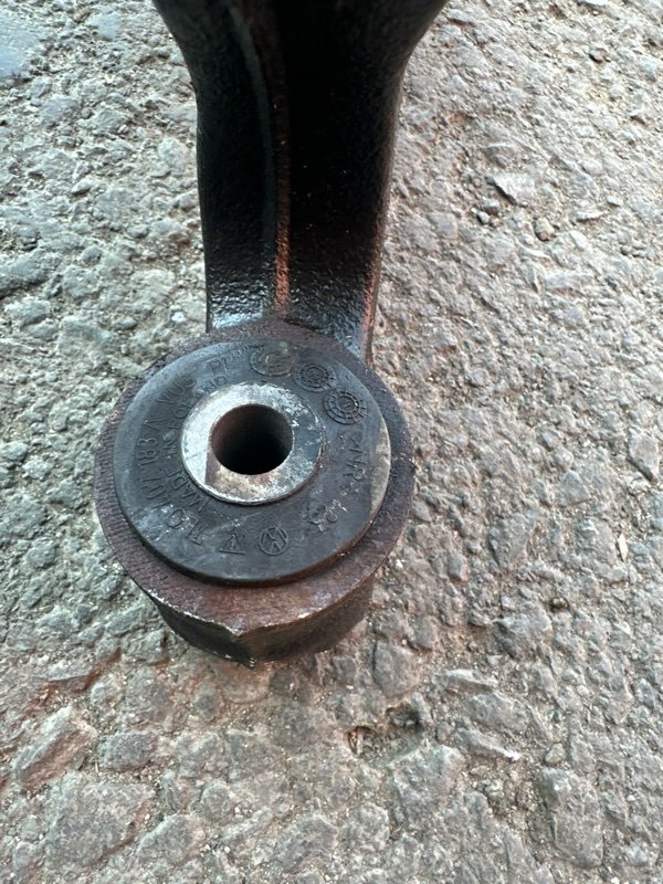 Рычаг Honda ACCORD CW2 K24A 2010 передний правый (б/у) Рычаг Honda ACCORD CW2 K24A 2010 передний правый (б/у)