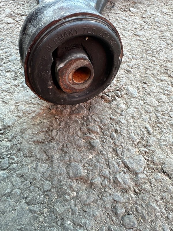 Рычаг Honda ACCORD CW2 K24A 2010 передний правый (б/у) Рычаг Honda ACCORD CW2 K24A 2010 передний правый (б/у)