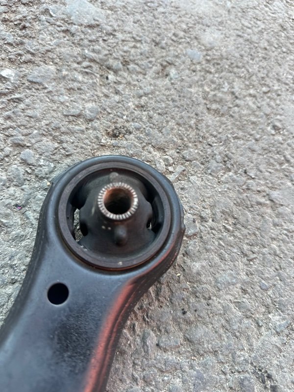 Рычаг Toyota Camry ACV40 2AZFE 2006 передний левый (б/у) Рычаг Toyota Camry ACV40 2AZFE 2006 передний левый (б/у)