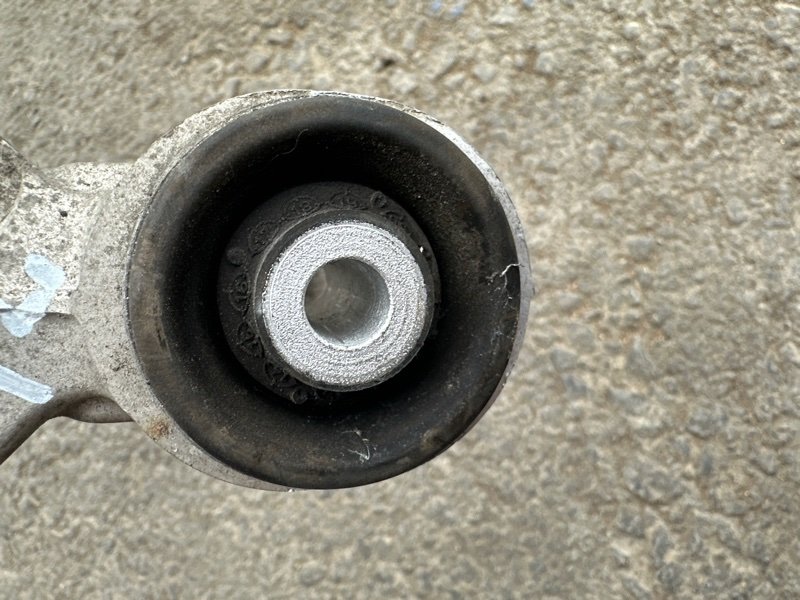 Рычаг BMW x5 E70 M57D30A 2012 передний левый (б/у) Рычаг BMW x5 E70 M57D30A 2012 передний левый (б/у)