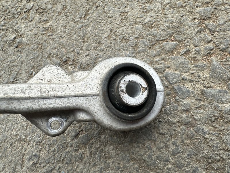 Рычаг BMW x5 E70 M57D30A 2012 передний левый (б/у) Рычаг BMW x5 E70 M57D30A 2012 передний левый (б/у)