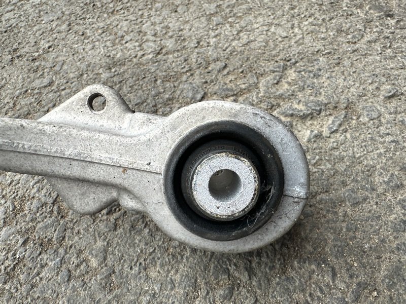 Рычаг BMW x5 FE30-0LK95948 N52B30AF 2008 передний правый (б/у) Рычаг BMW x5 FE30-0LK95948 N52B30AF 2008 передний правый (б/у)