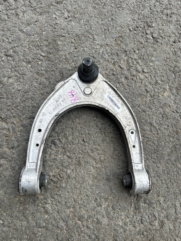 Рычаг BMW 5-Series FW20 N47D20C 2012 передний (б/у) Рычаг BMW 5-Series FW20 N47D20C 2012 передний (б/у)