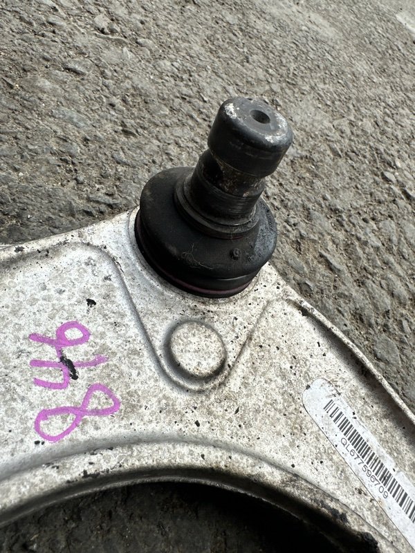 Рычаг BMW 5-Series FW20 N47D20C 2012 передний (б/у) Рычаг BMW 5-Series FW20 N47D20C 2012 передний (б/у)