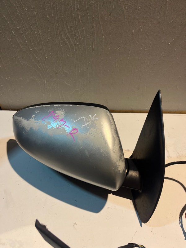 Зеркало Nissan DUALIS KNJ10 MR20DE 2008 правое (б/у)