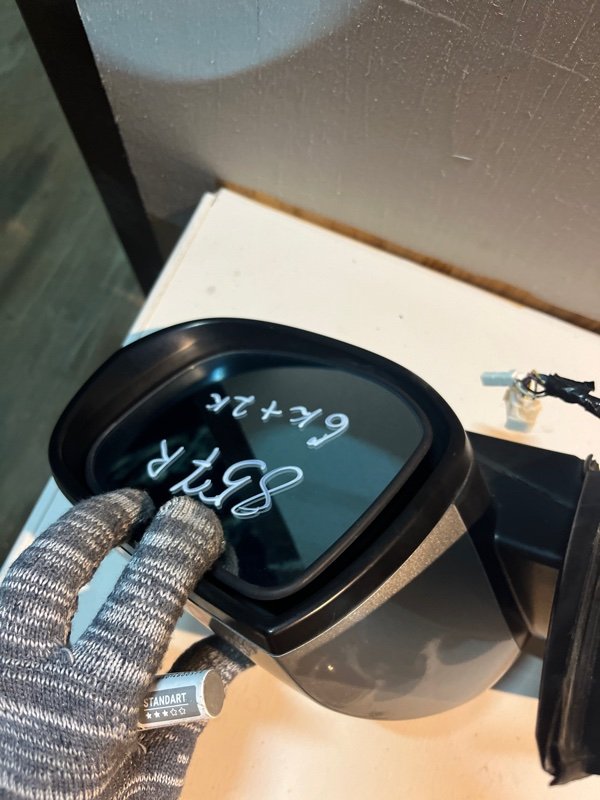 Зеркало Honda ACCORD CW2 K24A 2010 правое (б/у) Зеркало Honda ACCORD CW2 K24A 2010 правое (б/у)