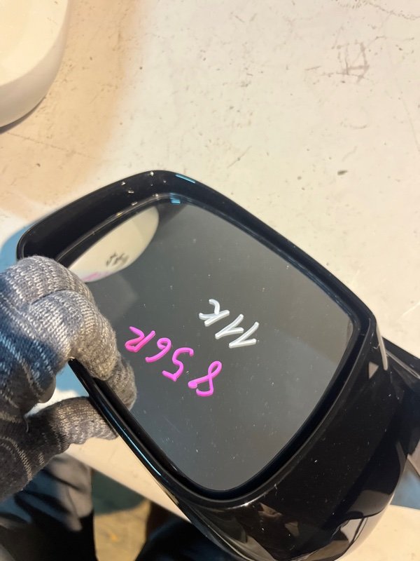 Зеркало Nissan fuga KY51 VQ37VHR 2010 правое (б/у) Зеркало Nissan fuga KY51 VQ37VHR 2010 правое (б/у)