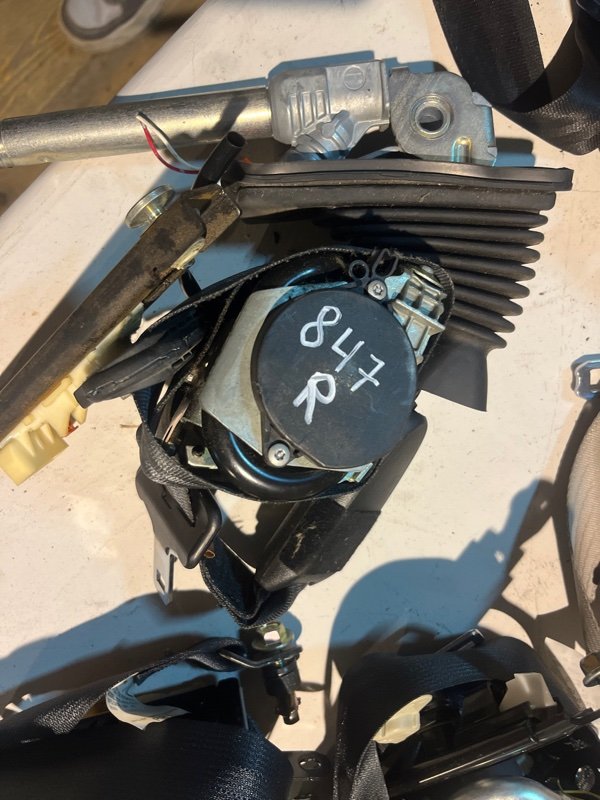 Ремень безопасности Nissan DUALIS KNJ10 MR20DE 2008 передний правый (б/у) Ремень безопасности Nissan DUALIS KNJ10 MR20DE 2008 передний правый (б/у)