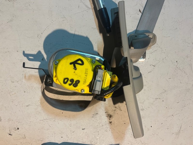 Ремень безопасности Honda ACCORD CW2 K24A 2009 передний правый (б/у) Ремень безопасности Honda ACCORD CW2 K24A 2009 передний правый (б/у)