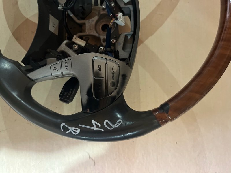 Руль Toyota Camry ACV40 2AZFE 2008 (б/у) Руль Toyota Camry ACV40 2AZFE 2008 (б/у)