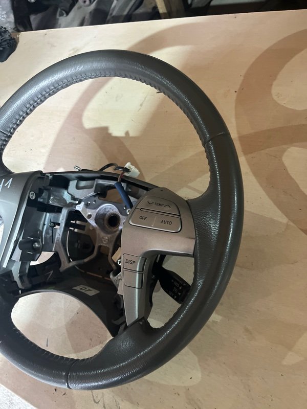 Руль Toyota Camry ACV40 2AZ-FE 2009 (б/у) Руль Toyota Camry ACV40 2AZ-FE 2009 (б/у)