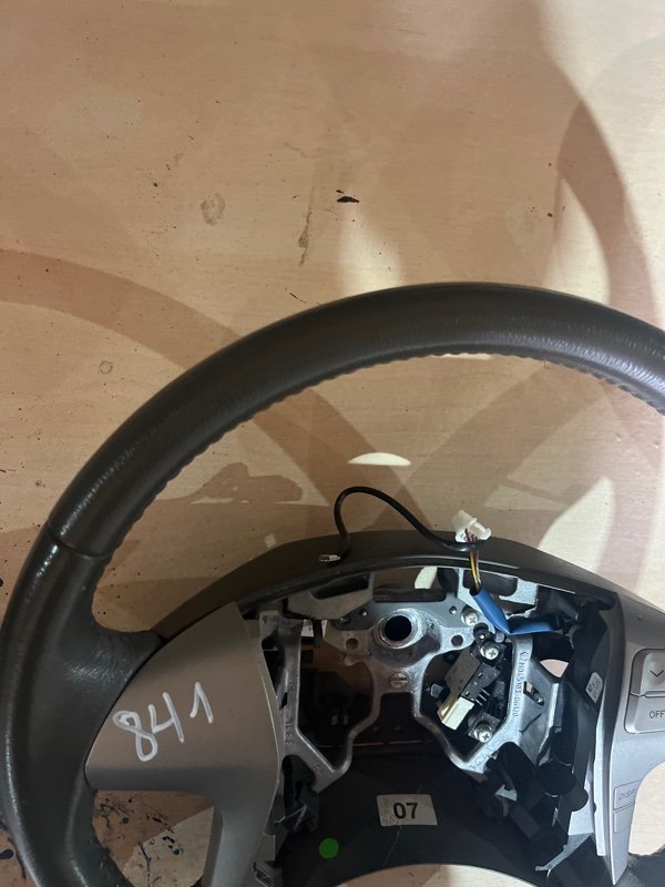 Руль Toyota Camry ACV40 2AZ-FE 2009 (б/у) Руль Toyota Camry ACV40 2AZ-FE 2009 (б/у)