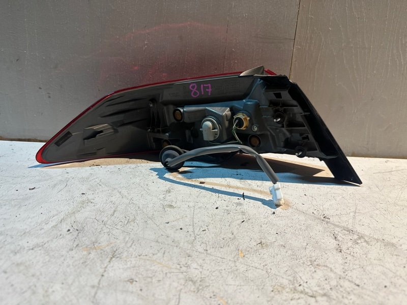 Стоп Nissan fuga KY51 VQ37HR 2011 задний правый (б/у) Стоп Nissan fuga KY51 VQ37HR 2011 задний правый (б/у)