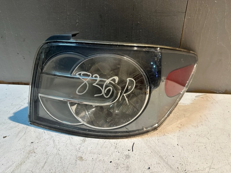 Стоп Mazda Cx7 ER3P L3VDT 2009 задний правый (б/у) Стоп Mazda Cx7 ER3P L3VDT 2009 задний правый (б/у)