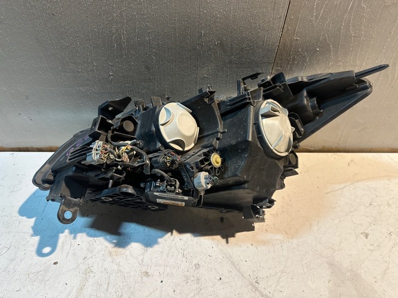 Фара Nissan fuga KY51 VQ37HR 2010 передняя правая (б/у) Фара Nissan fuga KY51 VQ37HR 2010 передняя правая (б/у)