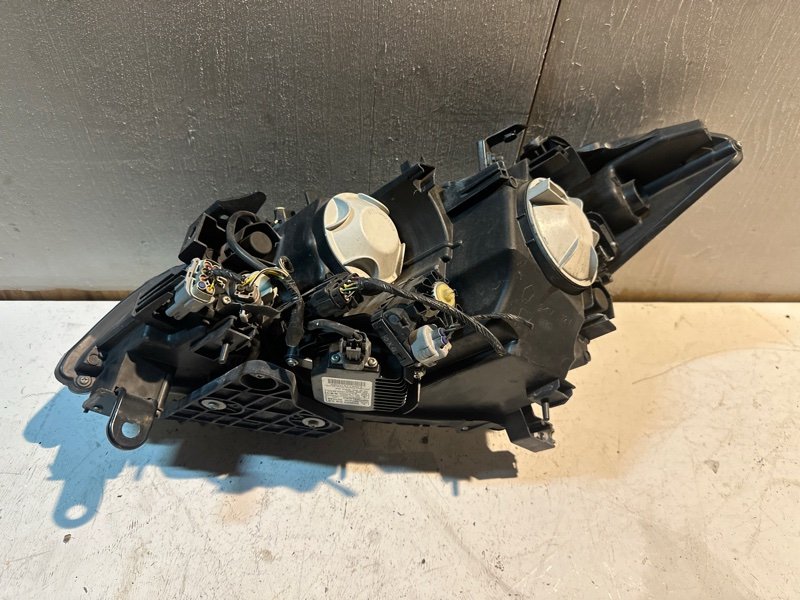 Фара Nissan fuga KY51 VQ37HR 2011 передняя правая (б/у) Фара Nissan fuga KY51 VQ37HR 2011 передняя правая (б/у)