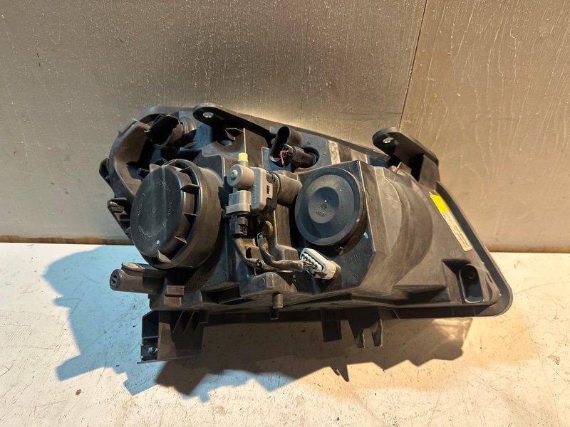 Фара Nissan DUALIS KNJ10 MR20DE 2008 передняя левая (б/у) Фара Nissan DUALIS KNJ10 MR20DE 2008 передняя левая (б/у)