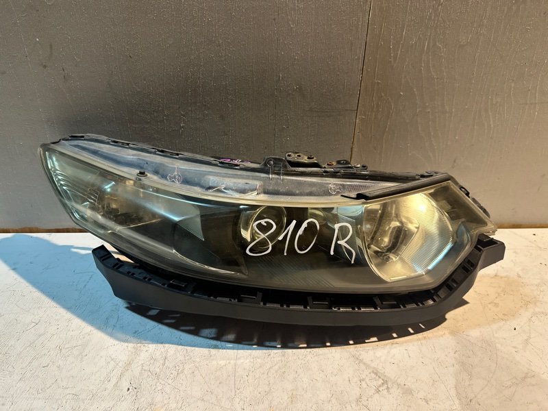 Фара Honda ACCORD CW2 K24A 2009 передняя правая (б/у) Фара Honda ACCORD CW2 K24A 2009 передняя правая (б/у)