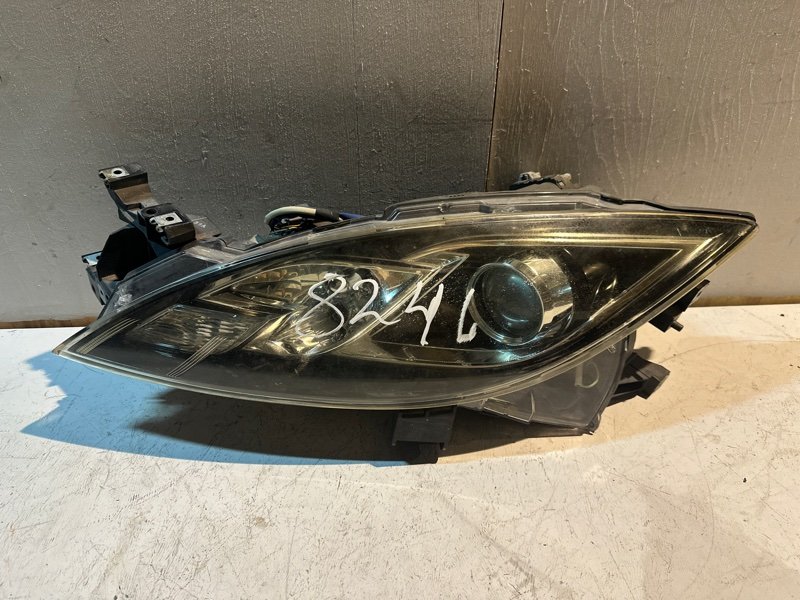 Фара Mazda atenza GH5FW L5VE 2009 передняя левая (б/у) Фара Mazda atenza GH5FW L5VE 2009 передняя левая (б/у)