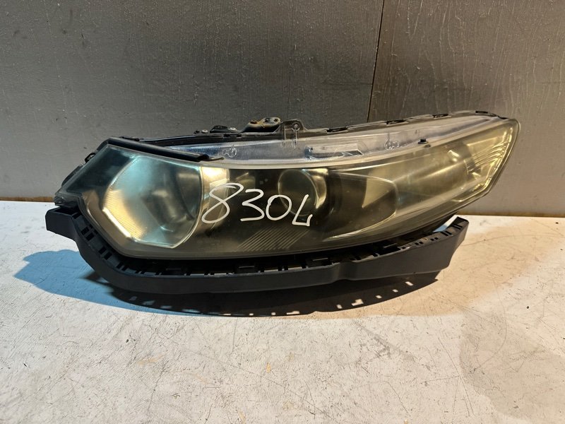 Фара Honda ACCORD CW2 K24A 2009 передняя левая (б/у) Фара Honda ACCORD CW2 K24A 2009 передняя левая (б/у)