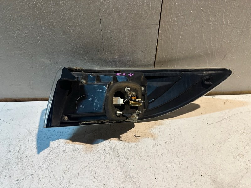 Стоп Mazda atenza GH5FW L5VE 2009 задний левый (б/у) Стоп Mazda atenza GH5FW L5VE 2009 задний левый (б/у)