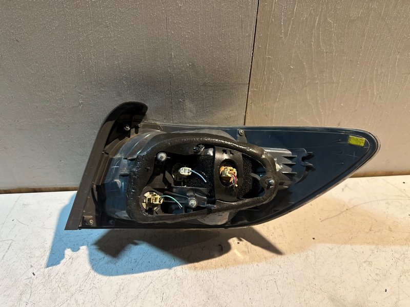 Стоп Mazda Cx7 ER3P L3VDT 2009 задний левый (б/у) Стоп Mazda Cx7 ER3P L3VDT 2009 задний левый (б/у)