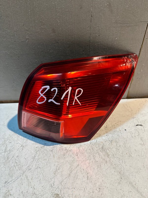 Стоп Nissan DUALIS NJ10 MR20DE 2007 задний правый (б/у) Стоп Nissan DUALIS NJ10 MR20DE 2007 задний правый (б/у)