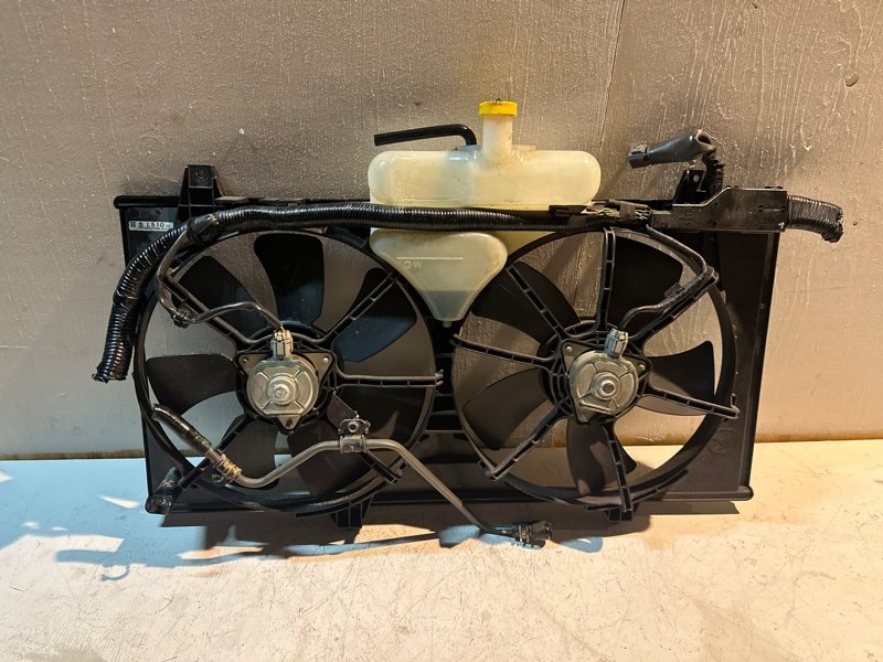 Вентилятор радиатора Honda ACCORD CW2 K24A 2008 (б/у) Вентилятор радиатора Honda ACCORD CW2 K24A 2008 (б/у)