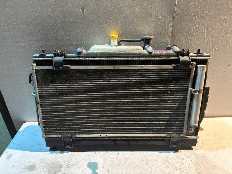 Радиатор основной Mazda atenza GH5FW L5VE 2009 (б/у) Радиатор основной Mazda atenza GH5FW L5VE 2009 (б/у)