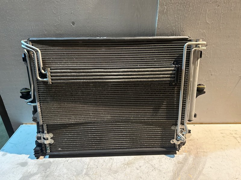 Радиатор основной volkswagen TOUAREG 7L7 BHK 2008 (б/у) Радиатор основной volkswagen TOUAREG 7L7 BHK 2008 (б/у)