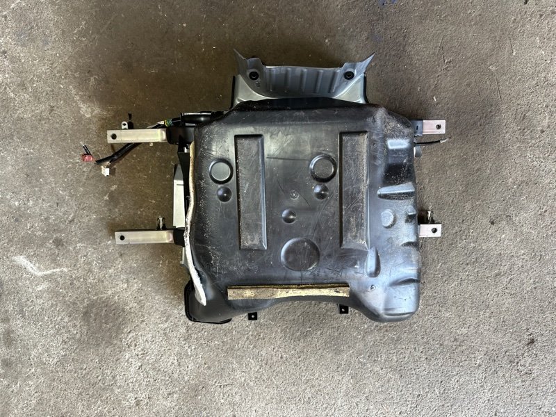 Батарея гибридной установки Honda FIT SHUTTLE GP2 LDA-MF6 2012 (б/у) Батарея гибридной установки Honda FIT SHUTTLE GP2 LDA-MF6 2012 (б/у)