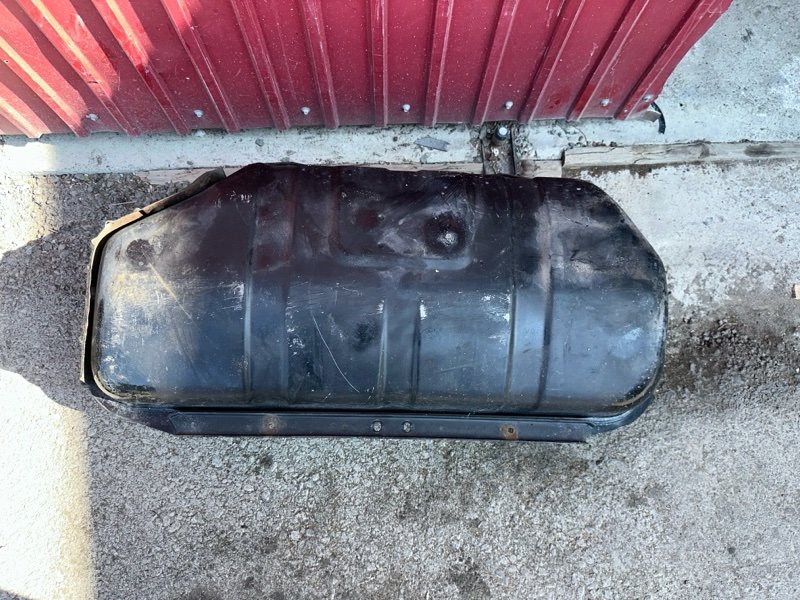 Бак топливный Mitsubishi PAJERO V26WG 4M40 1997 (б/у) Бак топливный Mitsubishi PAJERO V26WG 4M40 1997 (б/у)