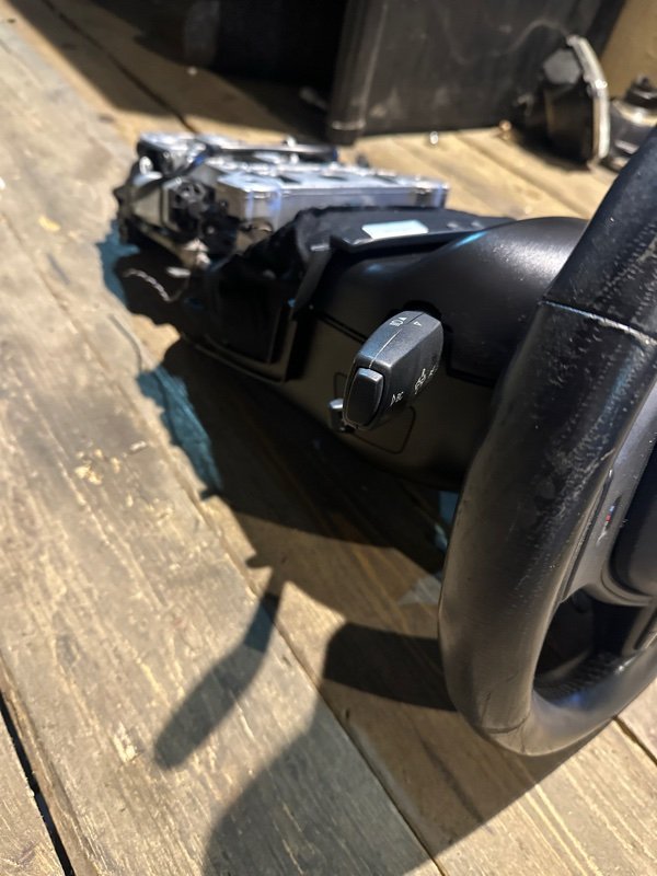 Рулевая колонка BMW 5-Series FW20 N47D20C 2012 (б/у) Рулевая колонка BMW 5-Series FW20 N47D20C 2012 (б/у)