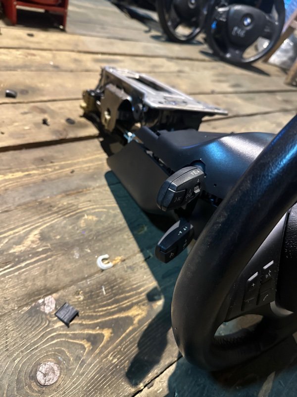 Рулевая колонка BMW x5 E70 M57D30A 2012 (б/у) Рулевая колонка BMW x5 E70 M57D30A 2012 (б/у)