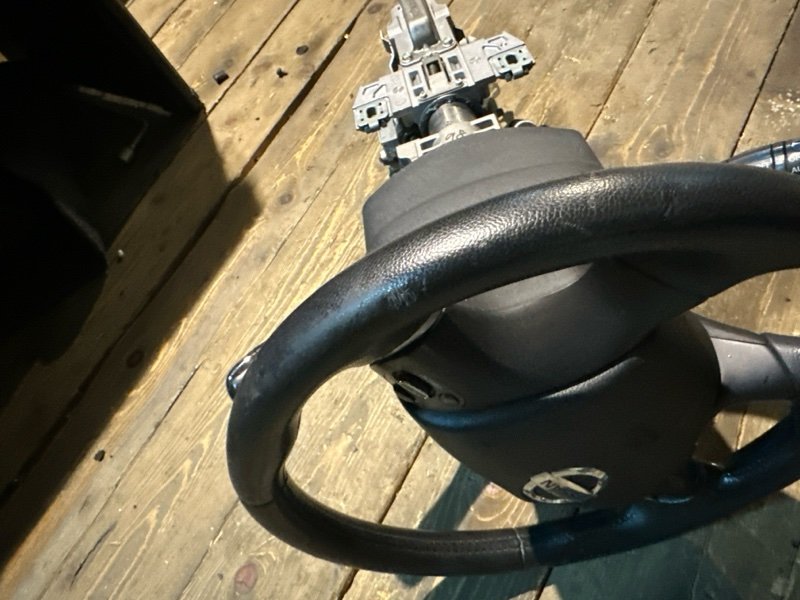 Рулевая колонка Nissan fuga KY51 VQ37VHR 2011 (б/у) Рулевая колонка Nissan fuga KY51 VQ37VHR 2011 (б/у)