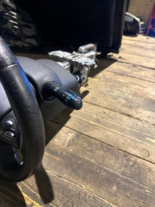 Рулевая колонка Nissan fuga KY51 VQ37VHR 2011 (б/у) Рулевая колонка Nissan fuga KY51 VQ37VHR 2011 (б/у)