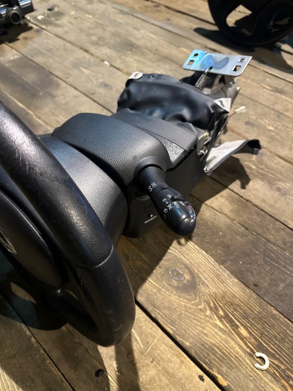 Рулевая колонка Nissan INFINITI EX37 J50 VQ37VHR 2010 (б/у) Рулевая колонка Nissan INFINITI EX37 J50 VQ37VHR 2010 (б/у)