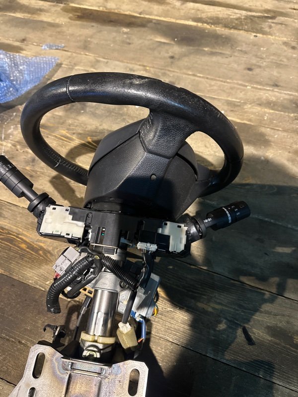 Рулевая колонка Nissan DUALIS KNJ10 MR20DE 2008 (б/у) Рулевая колонка Nissan DUALIS KNJ10 MR20DE 2008 (б/у)