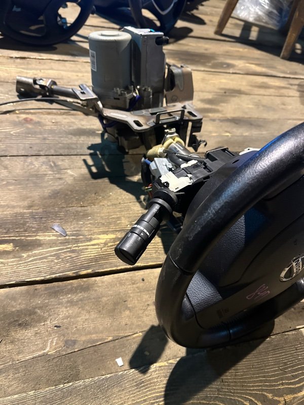 Рулевая колонка Nissan DUALIS KNJ10 MR20DE 2008 (б/у) Рулевая колонка Nissan DUALIS KNJ10 MR20DE 2008 (б/у)