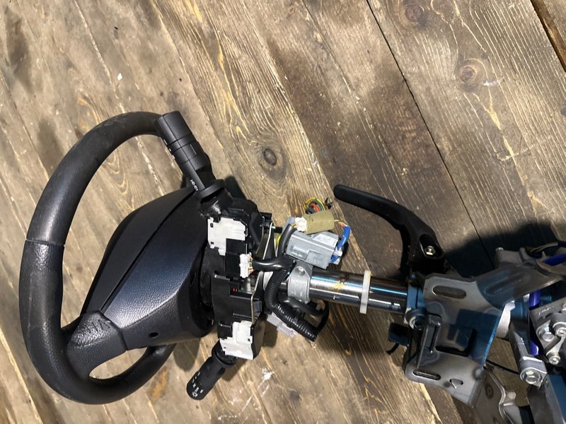 Рулевая колонка Nissan DUALIS KNJ10 MR20DE 2008 (б/у) Рулевая колонка Nissan DUALIS KNJ10 MR20DE 2008 (б/у)