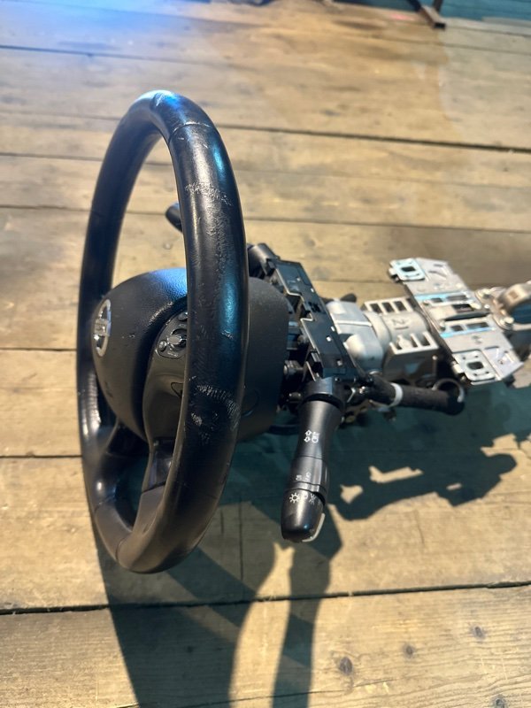 Рулевая колонка Nissan fuga KY51 VQ37VHR 2009 (б/у) Рулевая колонка Nissan fuga KY51 VQ37VHR 2009 (б/у)